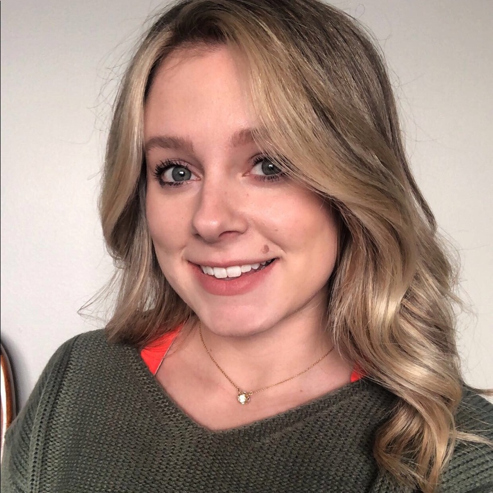 Meet your Posher, Allyssa